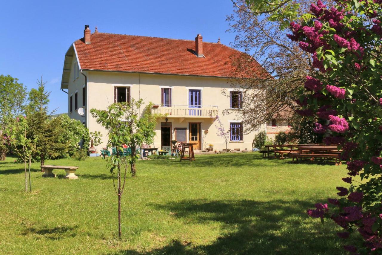 Goute La Vie Bed & Breakfast Marchamp Exterior photo